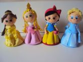 Boneco 3D em E.V.A - PRINCESAS
